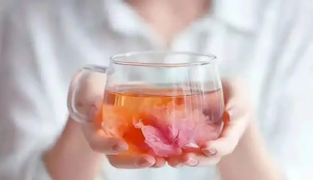 用玫瑰花泡水喝，多數人弄錯了沖泡方法！難怪效果不好，浪費嚴重