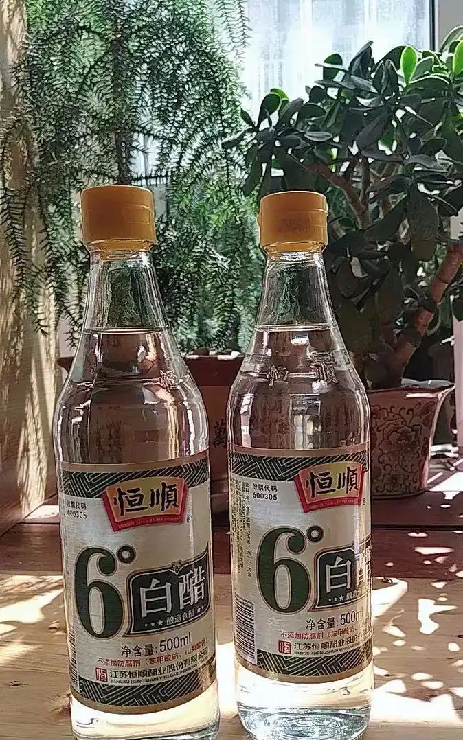 白醋養花好處多,澆花時來幾滴,不黃葉、不長斑,葉綠花美長得旺