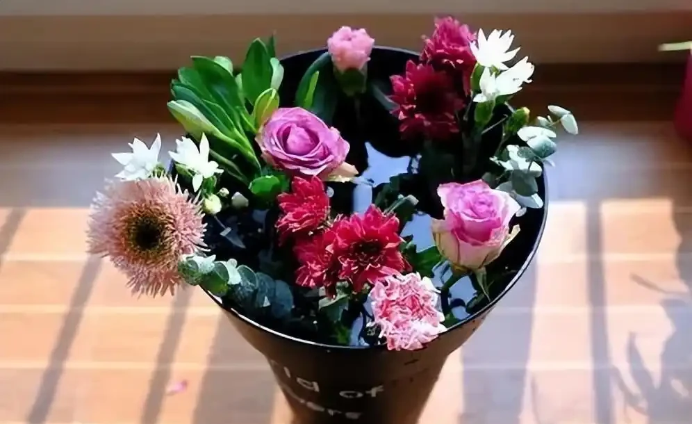 收到的玫瑰花不要丟!教你3個小招數,將浪漫珍藏~