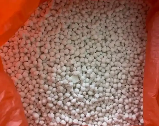 複合肥料撒施還是溶水澆?老農揭曉最佳答案