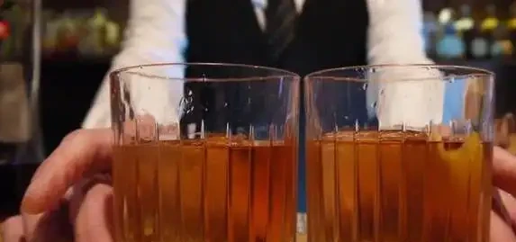 啤酒養花真有奇效?兌水1比30,黃金葛月季都開瘋了!