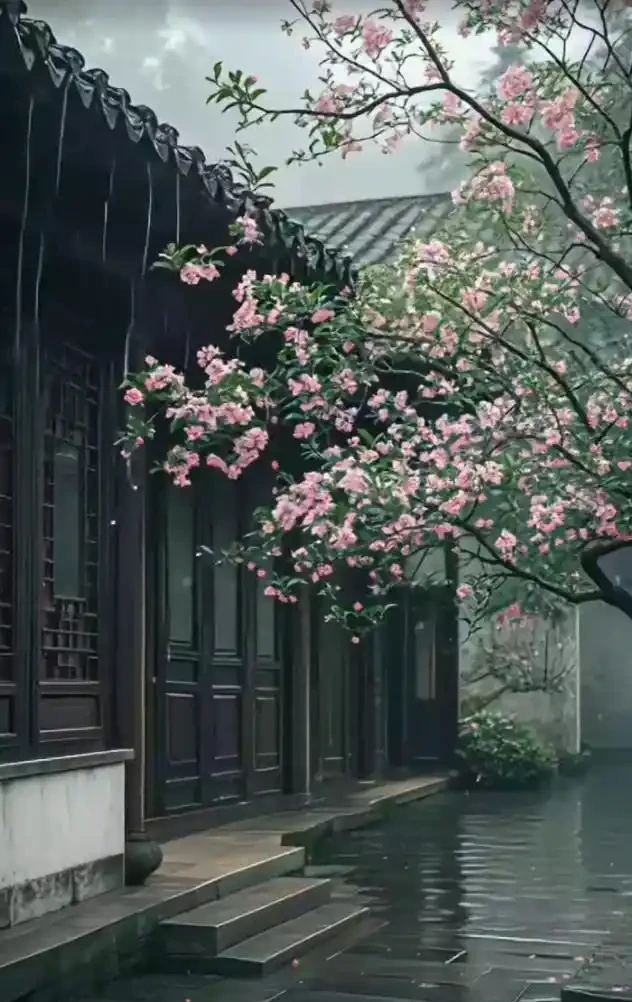 院子不必大,能盛放四季就好