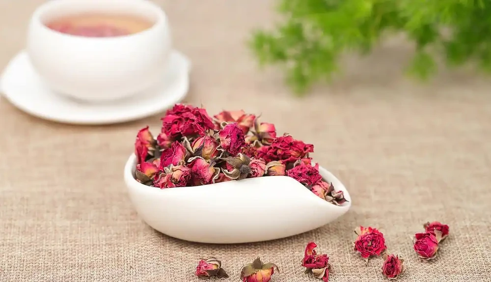 玫瑰花茶的正確喝法:一天喝幾杯?建議這樣喝,美容又養顏!