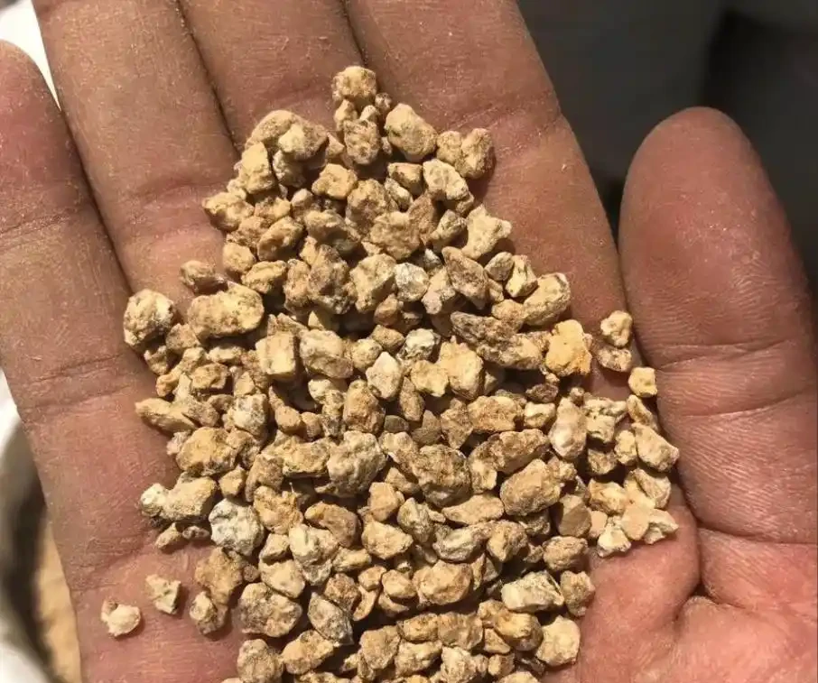 盆栽的土面上的鋪面石對植物弊大於利,你還在用嗎?