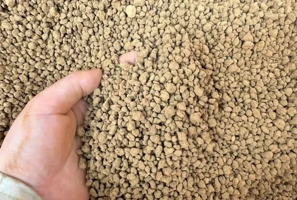 盆栽的土面上的鋪面石對植物弊大於利,你還在用嗎?