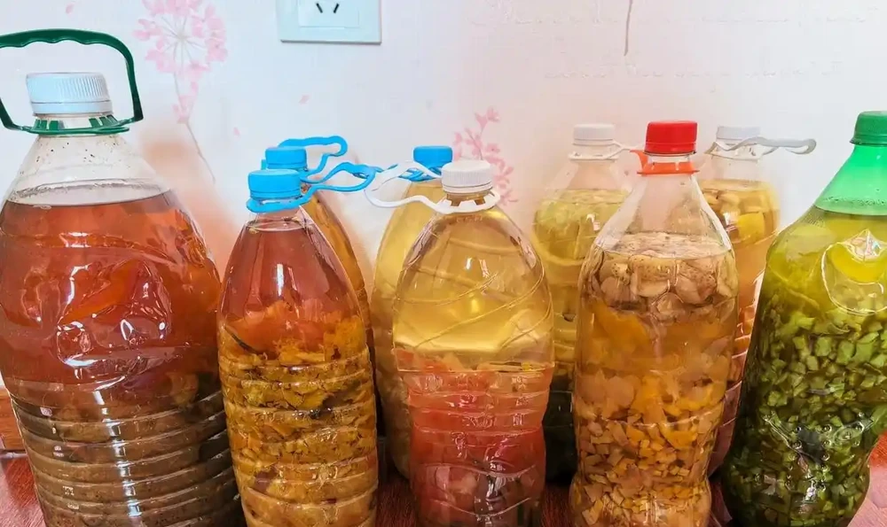被網友的「白醋用法」驚呆了,省錢不說,還解決了不少養花痛點!